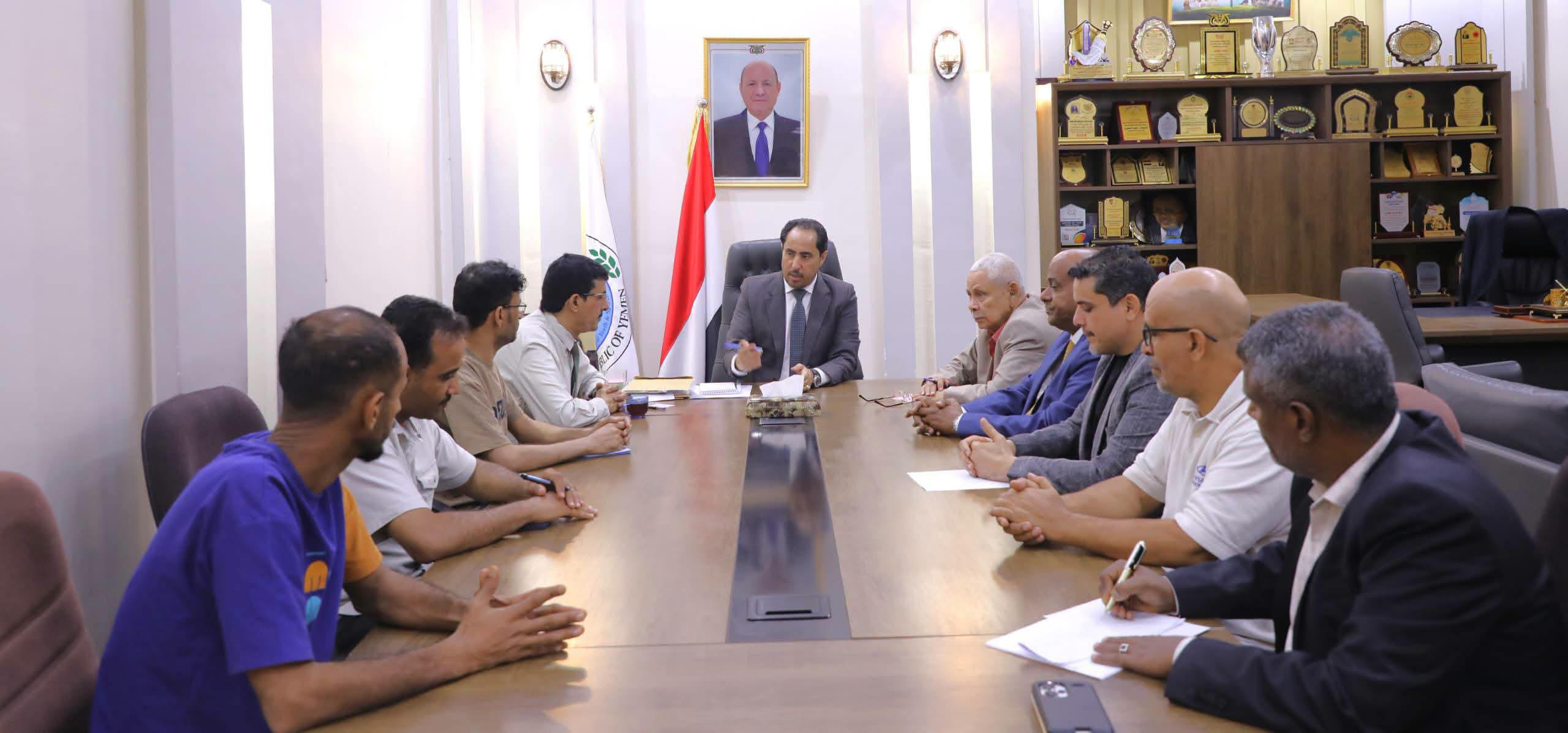 البكري يناقش مع منظمة "هلب كود" الإيطالية تقييم البرامج المشتركة في المحافظات المحرره