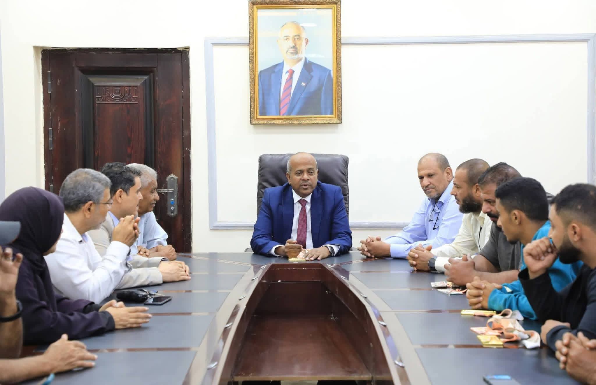 هل يتم تجاوز قرارات الشرعية ....خالد خليفي يؤكد لمقربيه تمسك البكري به واعادته وكيل لقطاع الرياضة  باعتباره ( الصندوق الأسود )