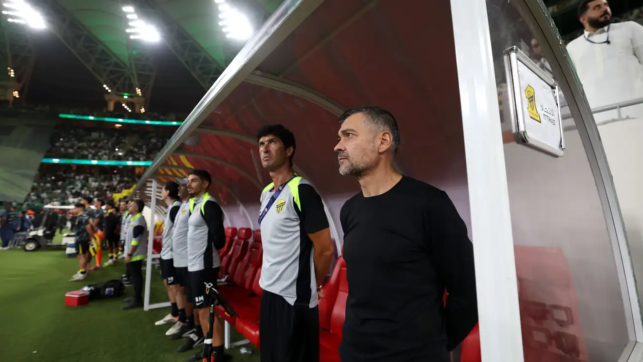 لاعبو اتحاد جدة يتمردون على كونسيساو قبل رحلة آسيا