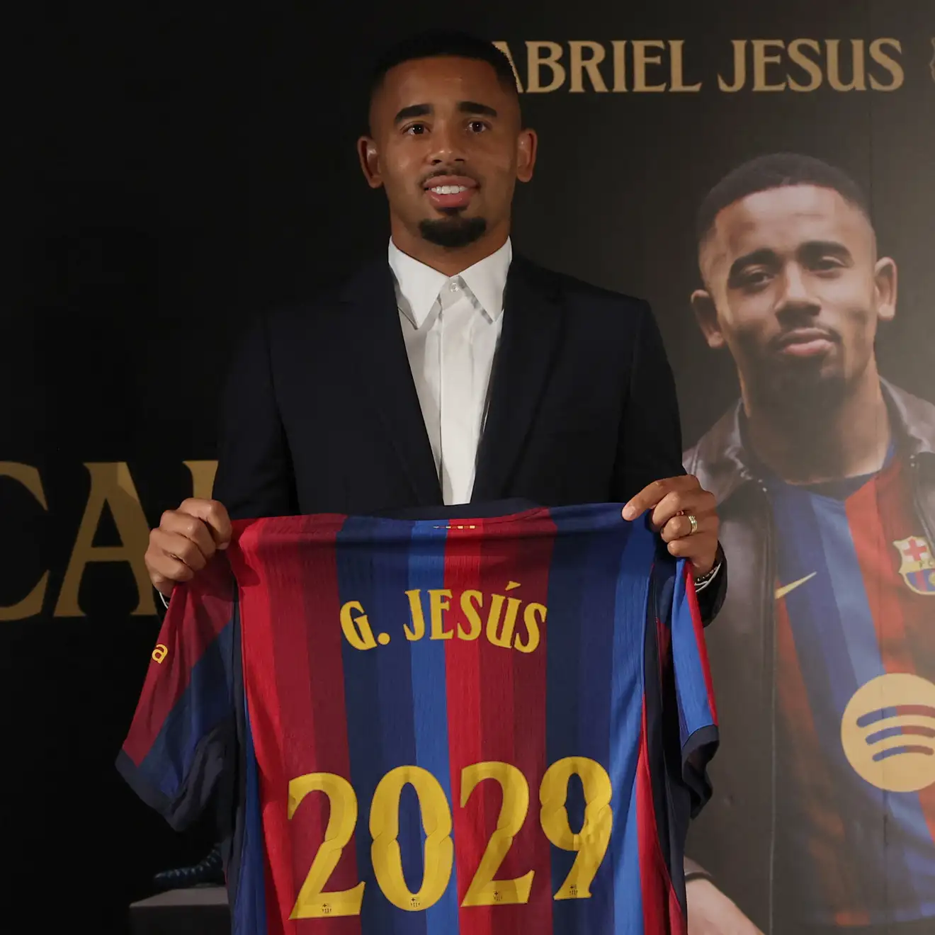 مفاجأة.. برشلونة رفض ضم هذا اللاعب من أجل جيسوس