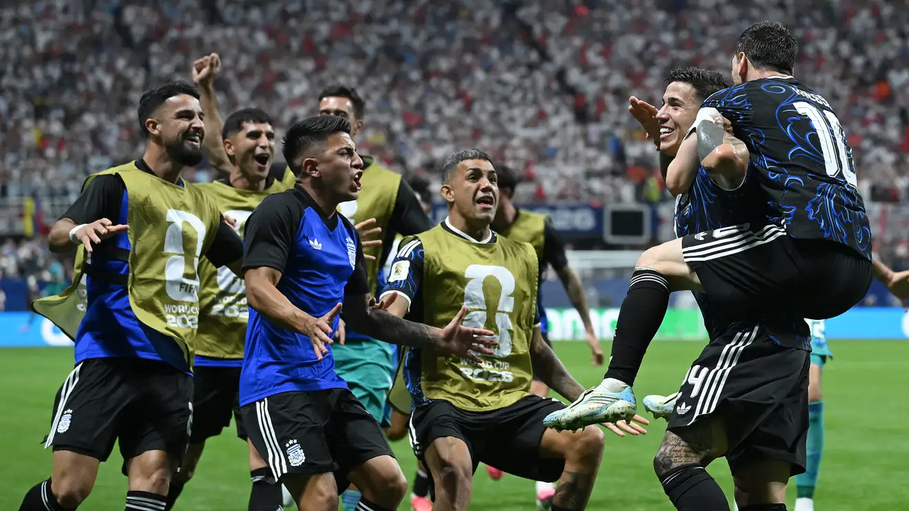 بسيناريو مصر.. ميسي يقود الأرجنتين إلى نهائي المونديال بريمونتادا جنونية أمام إنجلترا
