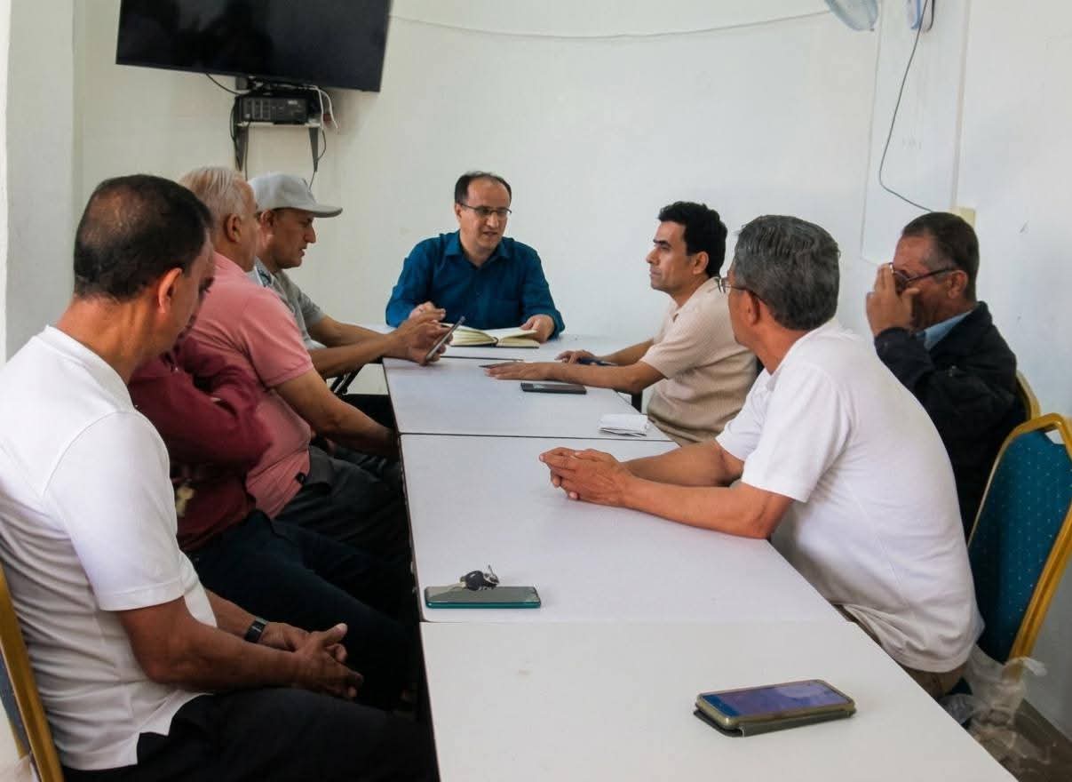 اعادة ترتيب  فرع أتحاد الكرة  بتعز ؟!