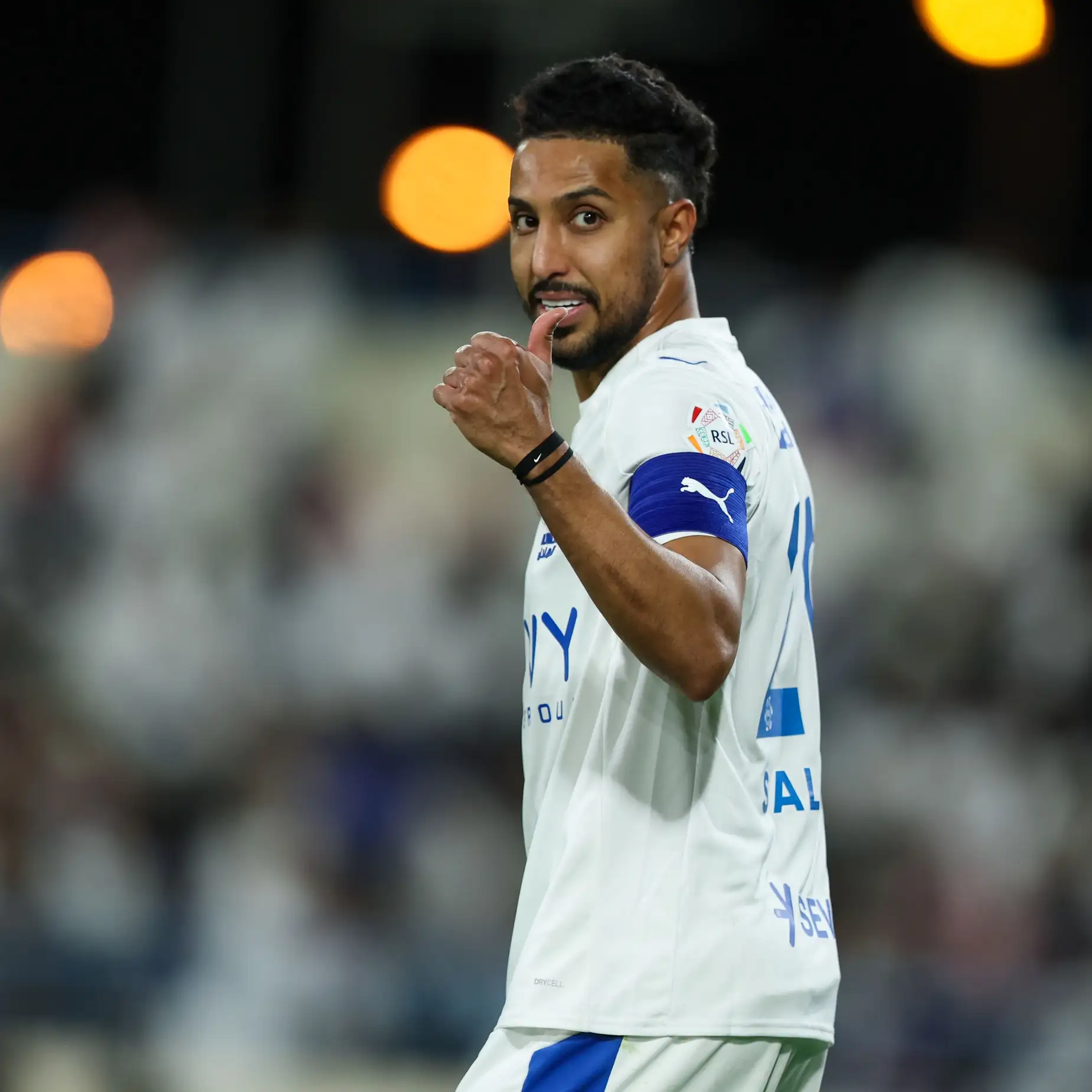 رغم الهزيمة.. سالم الدوسري يلامس تاريخ آسيا بهدف الشمال
