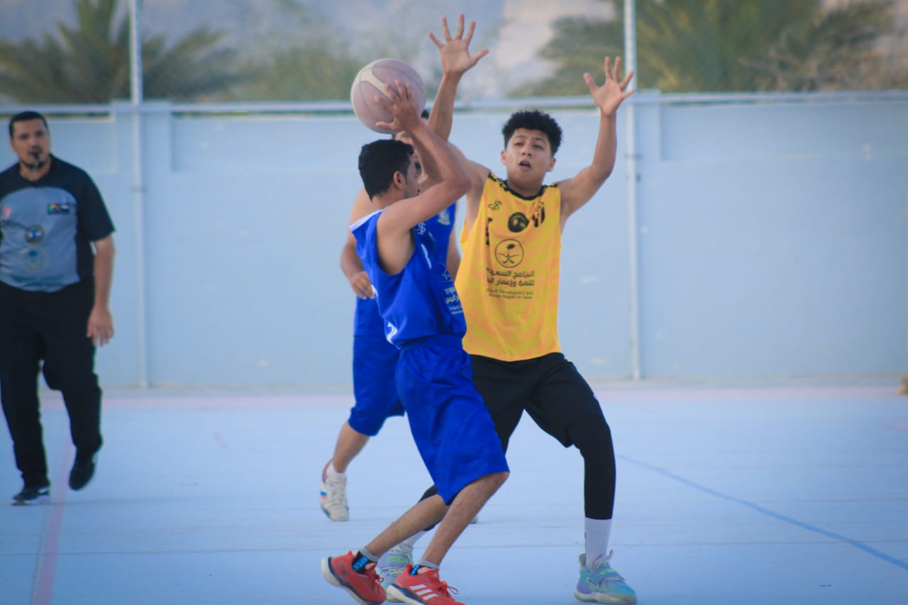 اتحاد حضرموت يستعيد الصدارة وهلال السويري يواصل ملاحقته في بطولة البرنامج السعودي لكرة السلة