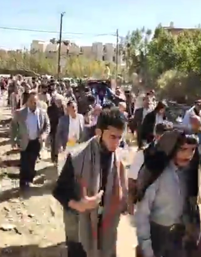 جمعان يقتل القتيل ويمشي بجنازته ؟!