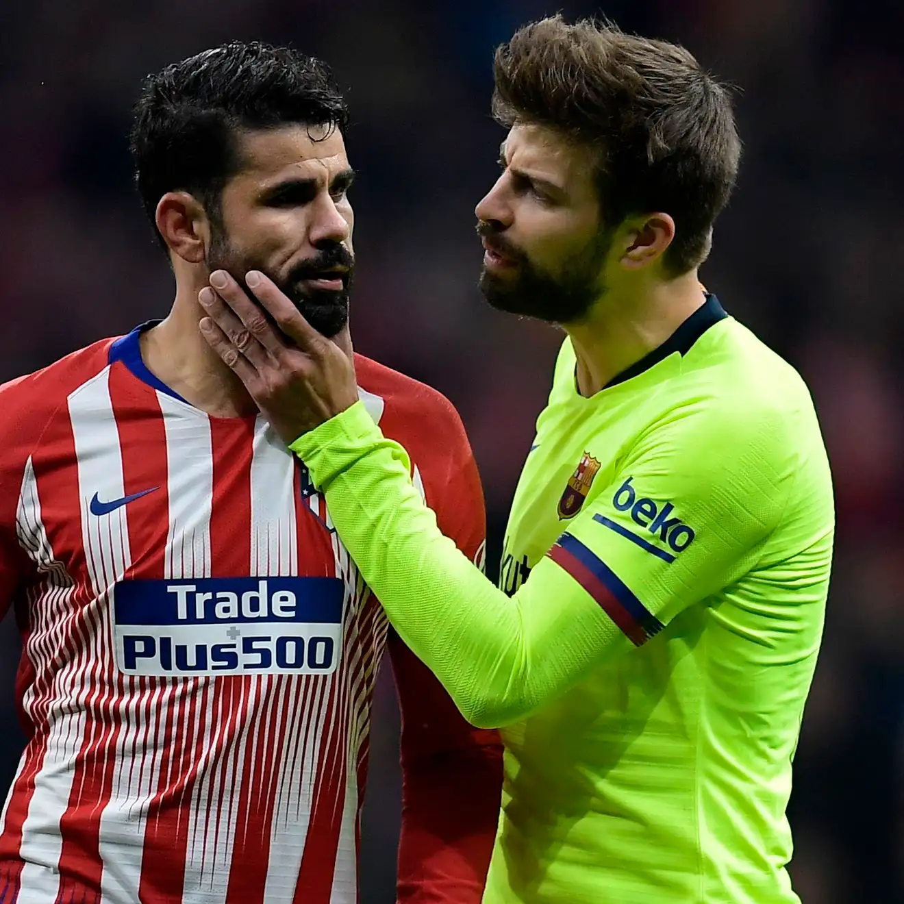 دييجو كوستا يسب حكمًا إسبانيًا بلفظ خارج