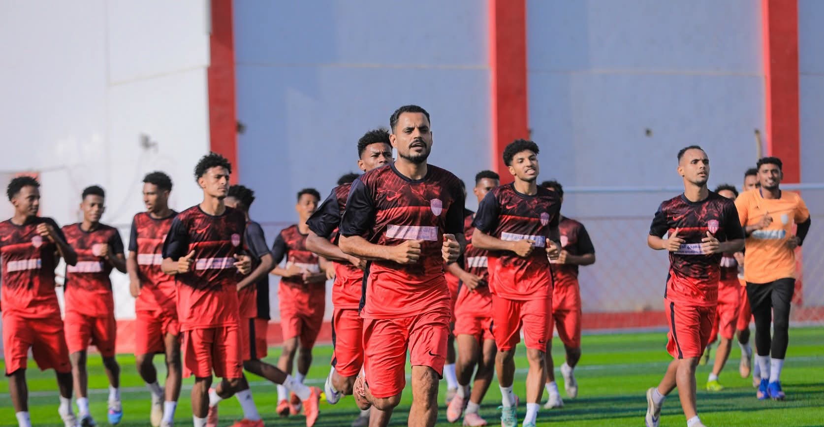 شعب حضرموت يواصل تحضيراته لمواجهة التلال في كأس الجمهورية