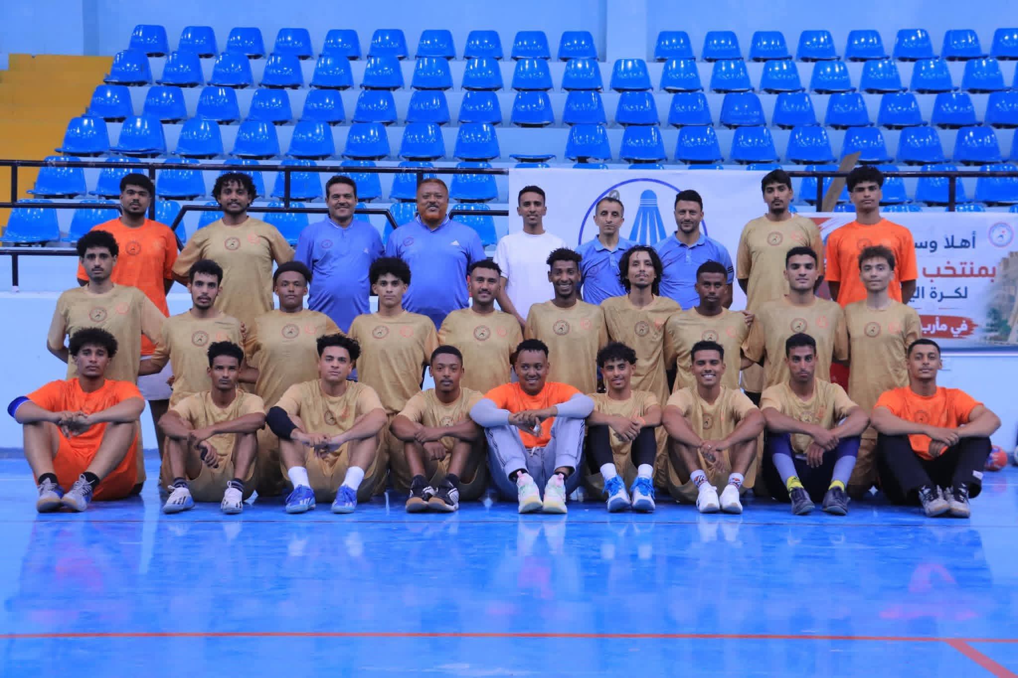 غداً في عدن.. منتخب شباب كرة اليد يستأنف تدريباته استعداداً للتحدي الآسيوي ببنغلاديش