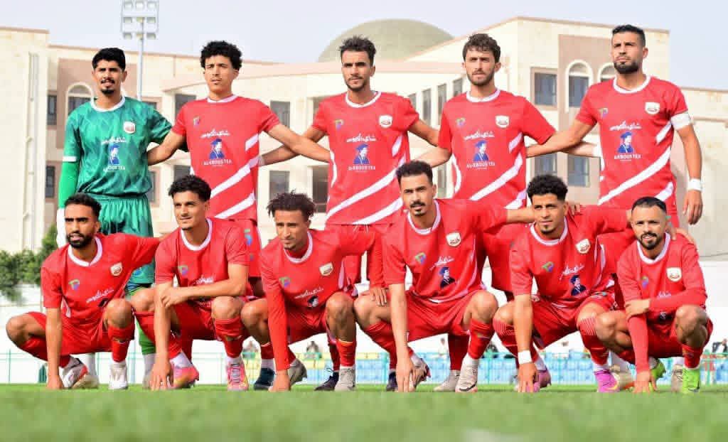 اهلي صنعاء يبدأ استعدادته في سيئون للقاء سلام الغرفة في الجولة الخامسة لدوري الاولى لكرة القدم.