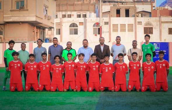 قبل مشاركته في مهرجان كأس العالم للمواهب بأذربيجانالوكيل باعلوي يزور تدريبات المنتخب الوطني تحت 15 عاماً لكرة القدم في المكلا