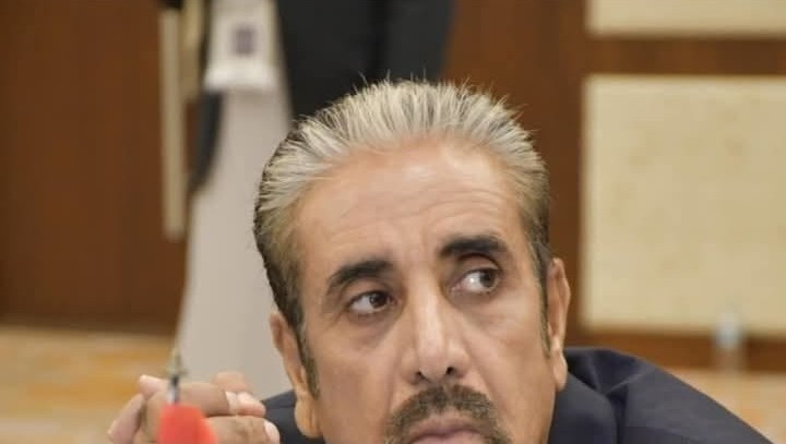 حافظ معياد عراب الكرة اليمنية وسرطان الوطن  !!