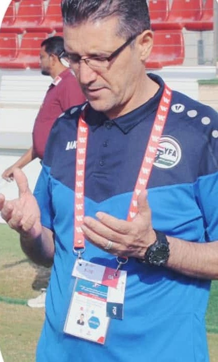 الزرقة سمسار الصفقات في اهلي صنعاء واتحاد  الكرة الفاشلة بملايين ؟!