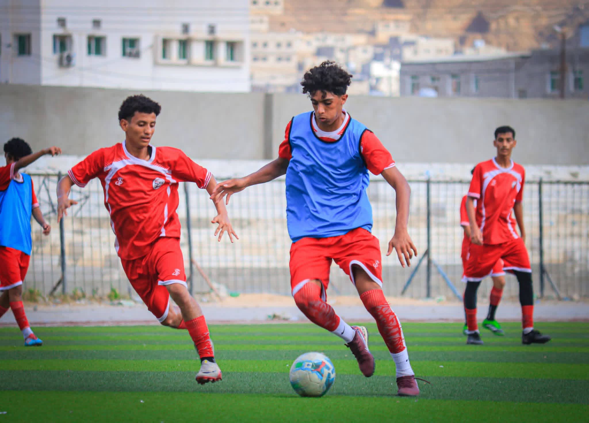 منتخب الناشئين يكثف تحضيراته في المعسكر الداخلي بالمكلا