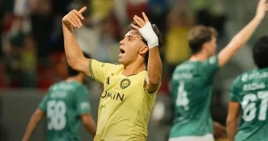 ريمونتادا تقود النصر لقلب الطاولة على الاتفاق فى الدورى السعودى .