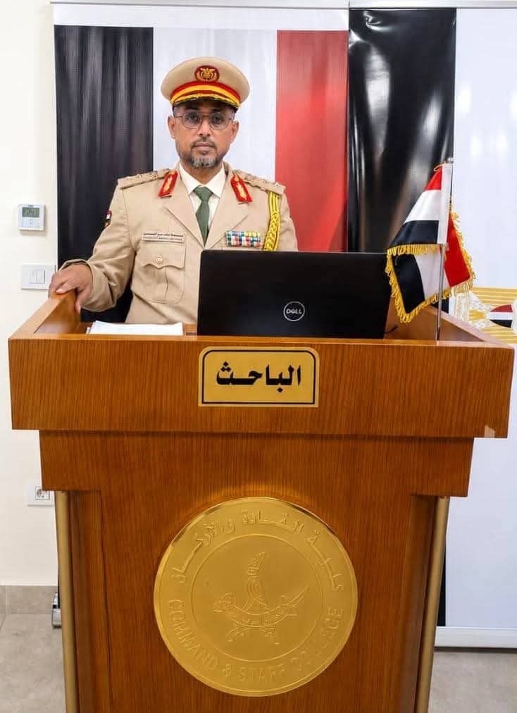فرع تايكوندو وادي حضرموت يهنئ رئيسه بتخرجه من كلية القيادة والاركان في مصر ونيل الماجستير.