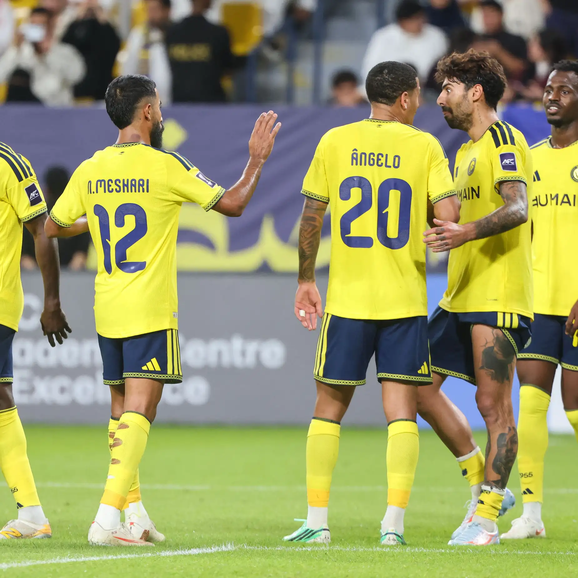 "يجب أن يحضر الحفل".. ضيوف الكرة الذهبية: نجم النصر أفضل لاعب سعودي