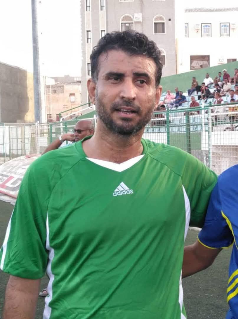 محمد عبدالكريم مدافع وحدة عدن الأنيق ..