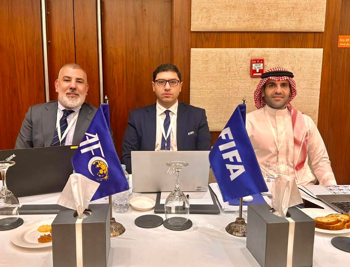 بلاغ للجنة النزاهة والشفافية بالاتحاد الدولي ( الفيفا )...الامانة العامة والشؤون المالية لإتحاد الكرة يؤكدان دفع رشاوي عشرة الف دولار لكل شخص  لمندوبي الفيفا والاسيوي في انتخابات الدوحة ؟!
