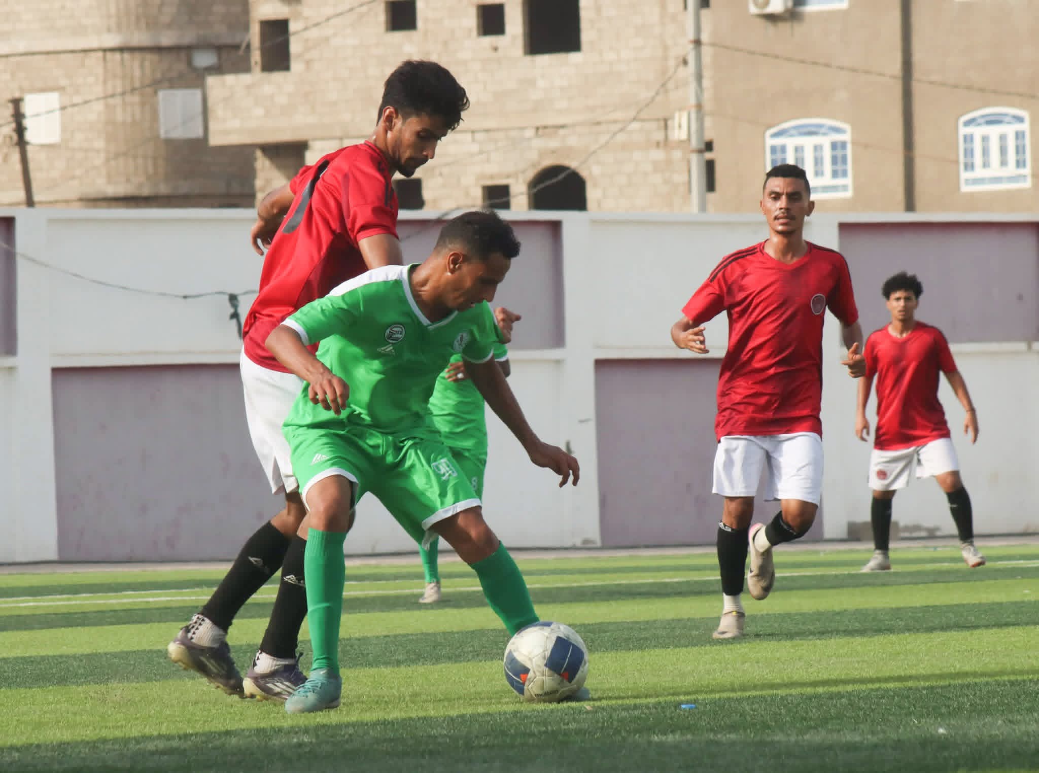أهلي عدن يتعادل إيجابياً مع شعب إب في مباراة ودية