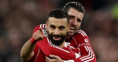 محمد صلاح يقود ليفربول لربع نهائي دوري أبطال أوروبا برباعية ضد جالاتا سراي