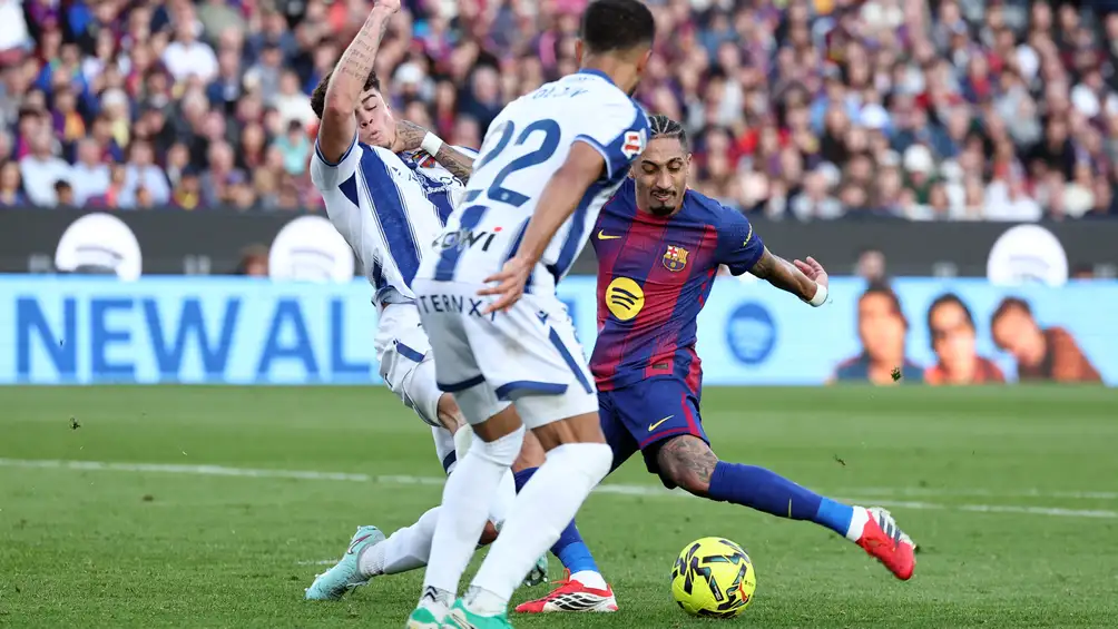 برشلونة ينقض على الصدارة بفوز سهل