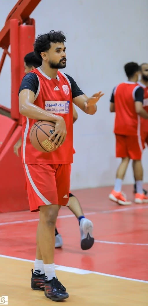 سلة شعب حضرموت تُنهي تحضيراتها لمواجهة التضامن في بطولة البرنامج السعودي لكرة السلة