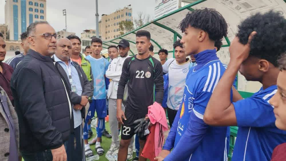 مجموعة شركات هائل سعيد أنعم تواصل دعم مشاركة هلال الحديدة في الدوري ومروان عبدالدائم يؤكد  : المسؤولية تقع على عاتق اللاعبين لتشريف الكرة الساحلية