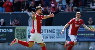 سام مرسى يسجل فى خسارة بريستول سيتى أمام نورويتش سيتى 4 - 2