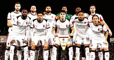 ميلان يستضيف كومو لمواصلة الصراع مع الإنتر على قمة الدوري الإيطالي