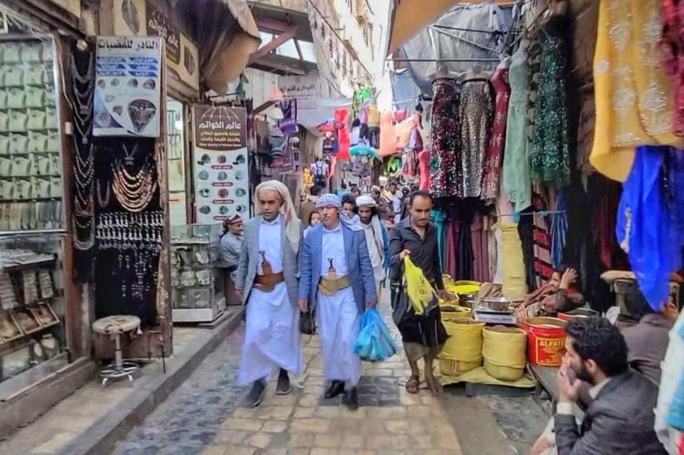 بطابع عنصري ومناطقي ....شلة سوق الملح تتحكم بمفاصل اتحاد الكرة ؟!