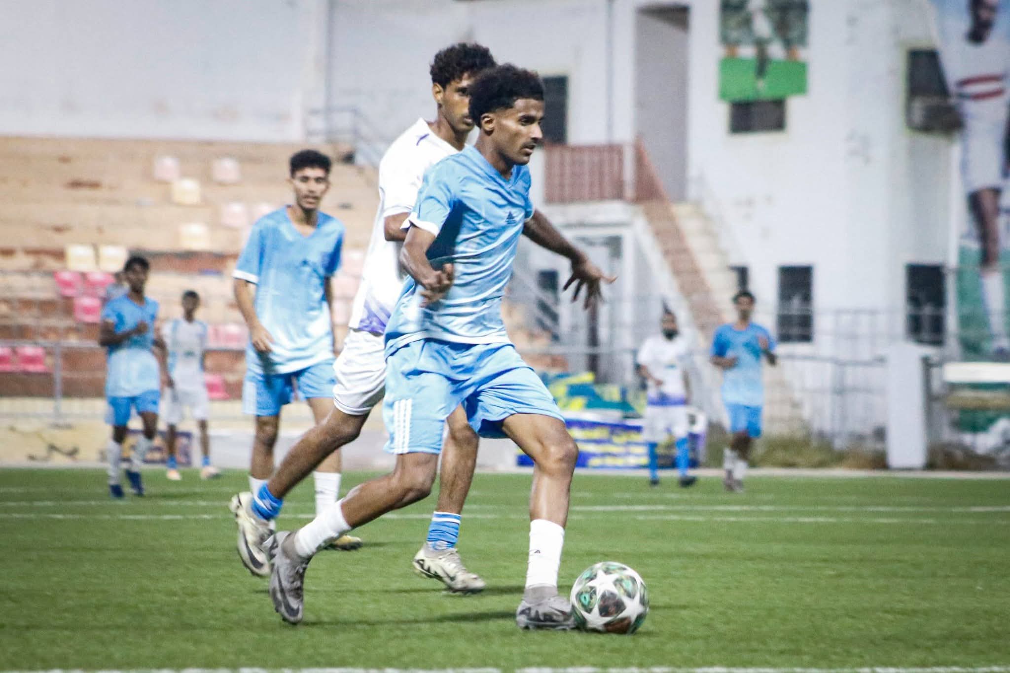 الميناء يؤكد أحقيته بالصدارة بالفوز برباعية على الجزيرة في مريسي30