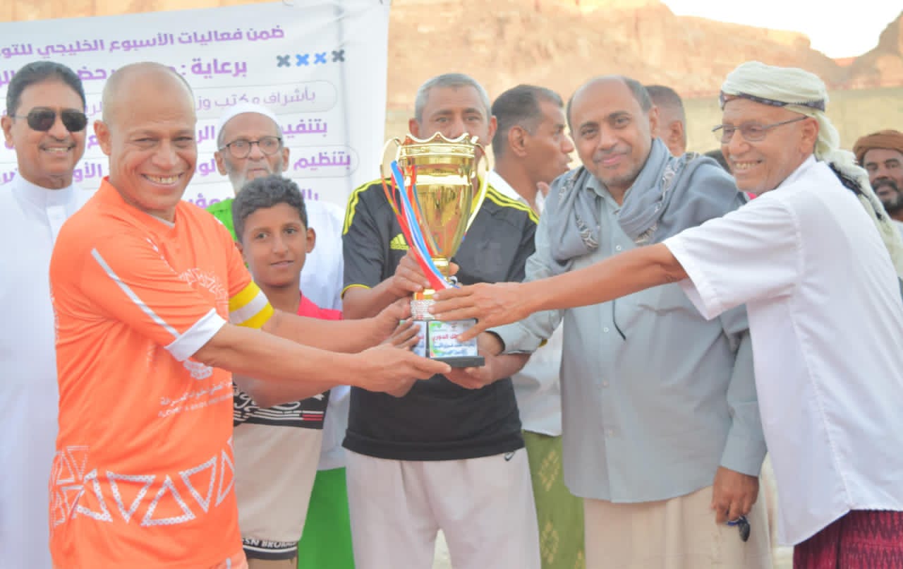 اختتام بطولة الفقيد فوزي أمبوتـا...الاتفاق بطلًا وشبام وصيفًا‏ .