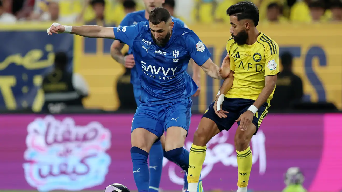 الدعيع يصدم جماهير الهلال: بنزيما لن ينجح لهذا السبب!