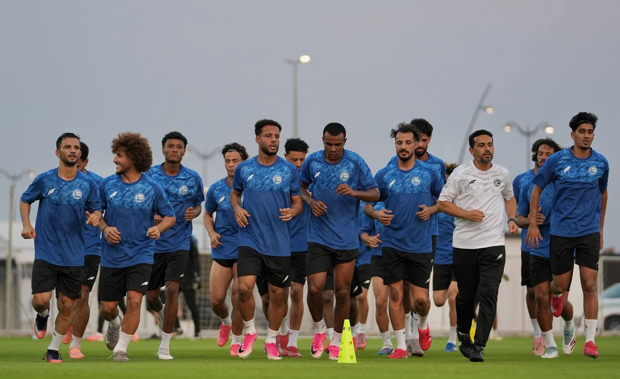 المنتخب الوطني الاول ينهي استعداداته لمواجهة البحرين غدا" في خليجي 27 .