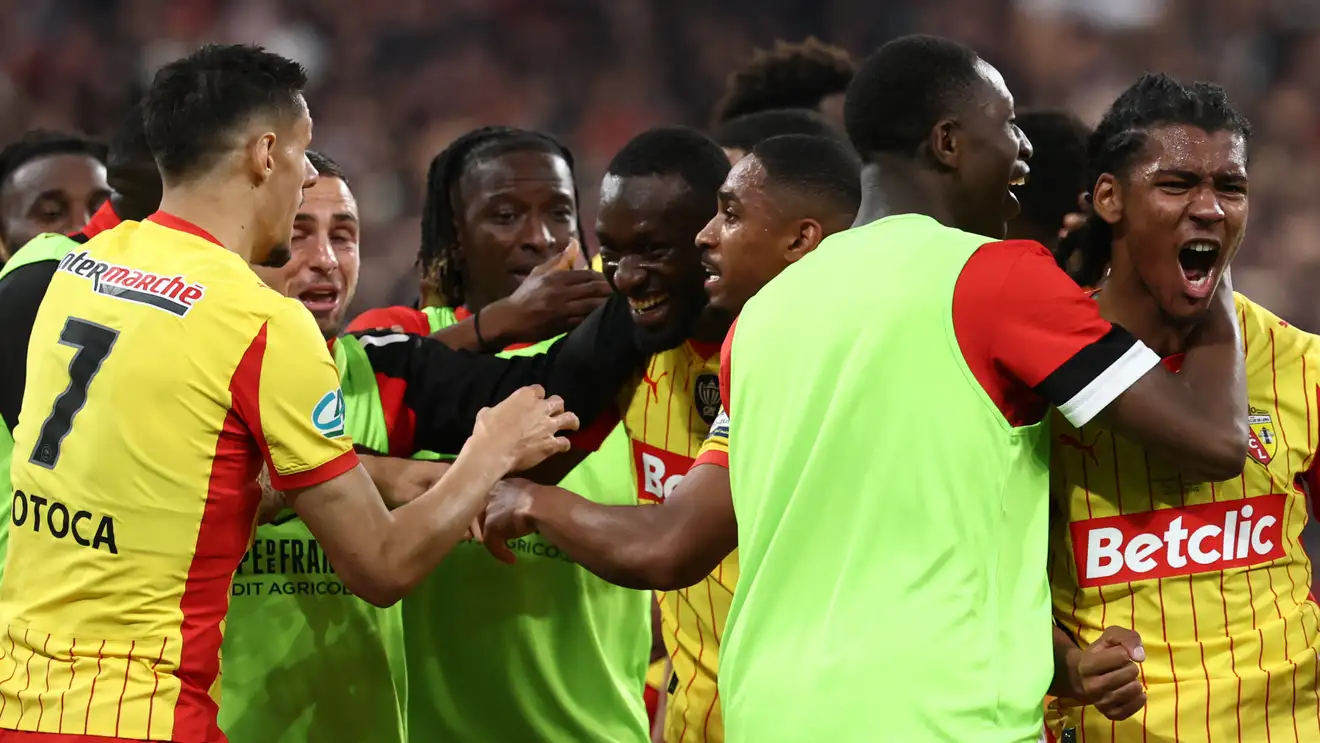 لانس يتوج بكأس فرنسا لأول مرة