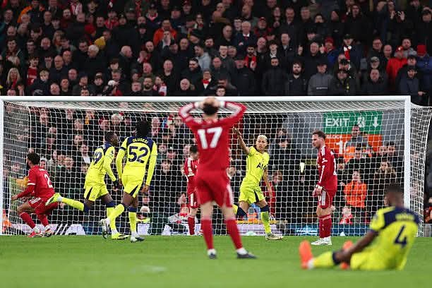 بهدف في التسعين.. توتنهام يقتنص نقطة ثمينة من عقر دار ليفربول